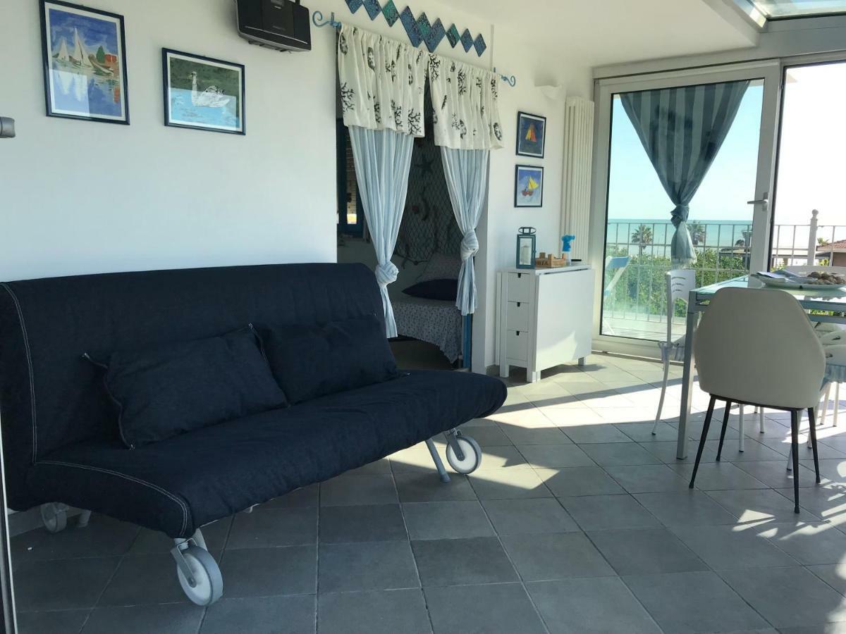 Attico Sul Mare Lägenhet Fermo Exteriör bild